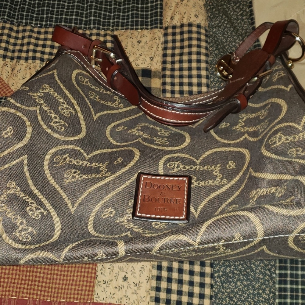 Dooney & Bourke purse